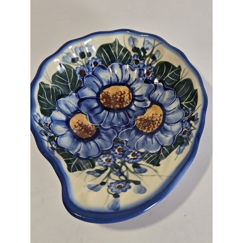 Polish Pottery Boleslawiec UNIKAT Hand Painted Blue Floral Scalloped Bowl 5.5